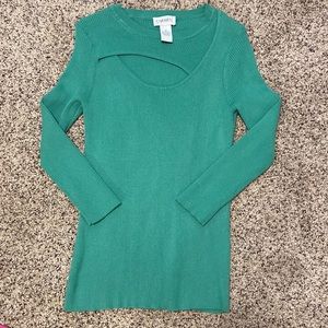 Keyhole green sweater